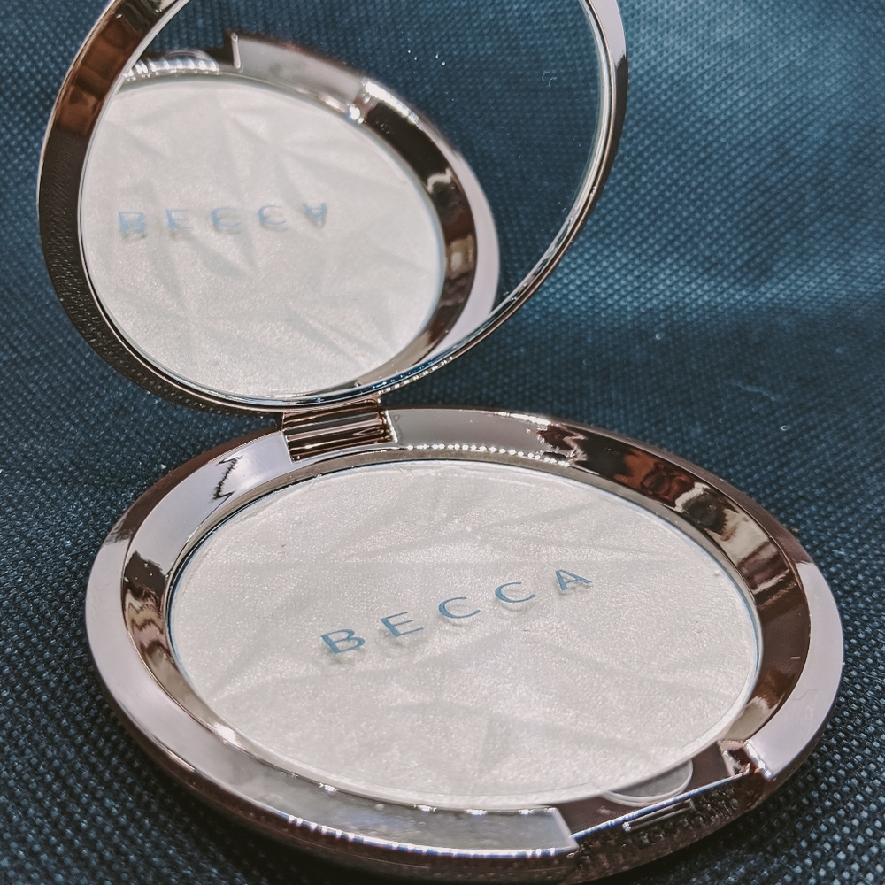 Becca Shimmering Skin Perfector (Vanilla Quartz)